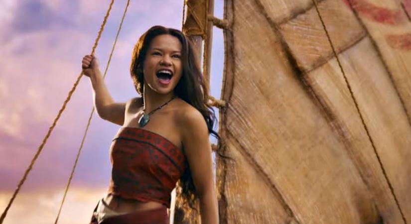 Megérkezett a Vaiana élőszereplős változatának első, kedvcsináló előzetese, amelyben Dwayne Johnson visszatér a félisten Maui szerepében
