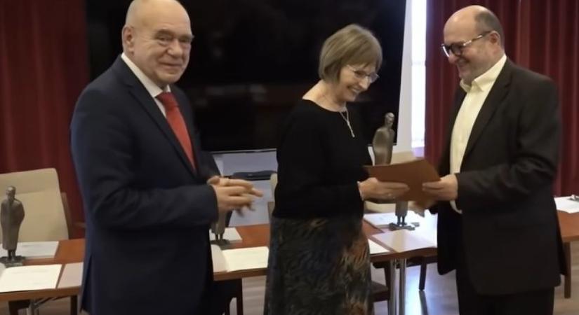 „Szegény hazám nagy bajban van” - átadták a Hazám-díjakat