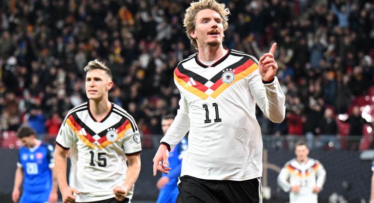 Fél óra alatt földbe döngölte szomszédunkat Németország, Montenegró majdnem megtréfálta a kijutót