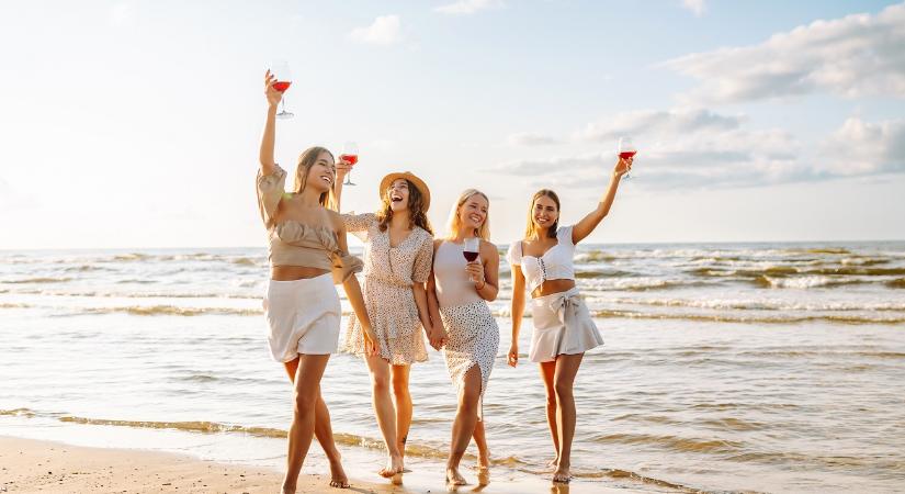 Egy várandós nő dilemmája – hogyan mondja le a lánybúcsút