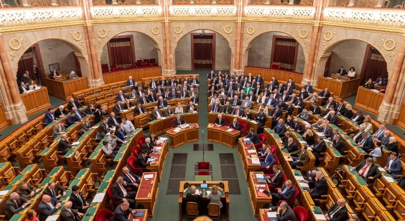 Szabó Tímea tiszteletdíja, adótörvények, műhús – Ismét összeül az Országgyűlés