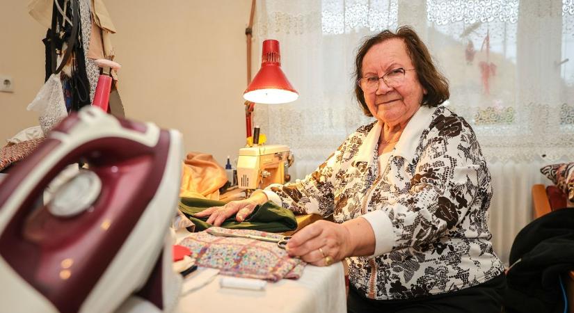 Hatvan éve váltotta ki iparengedélyét a legidősebb győri női szabó - fotók