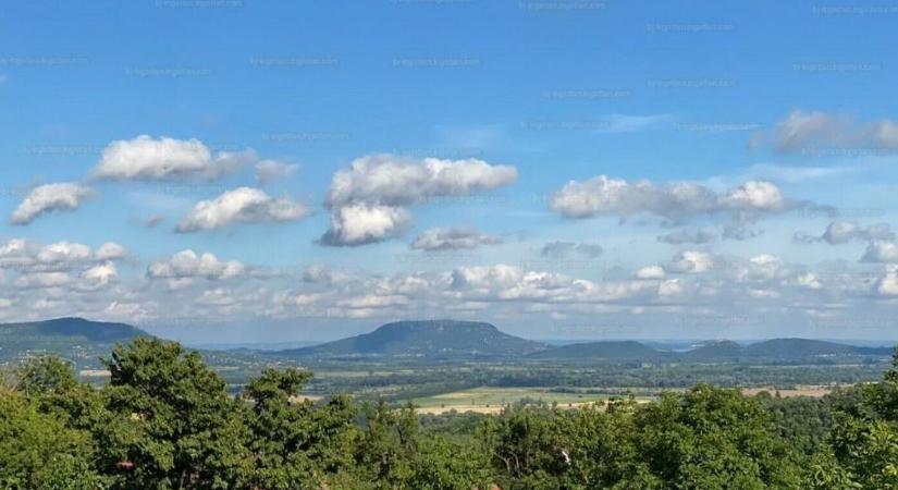 Örökpanorámás búvóhely Lesenceistvánd határában (galéria)