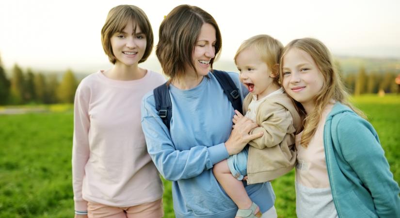 NAV: Év közben is érvényesíthető a háromgyermekes anyák adókedvezménye