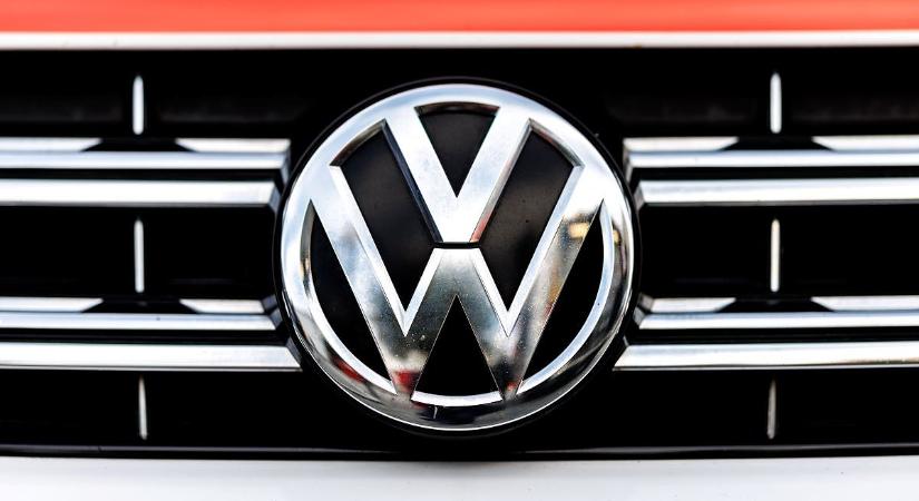 Ezt imádni fogja: okosórába költözik az egyik népszerű autómárka