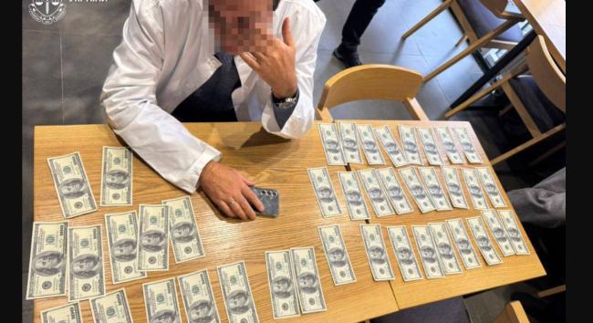 Odesszában egy orvos 7 ezer dollárért „segített” a mobilizáció elkerülésében