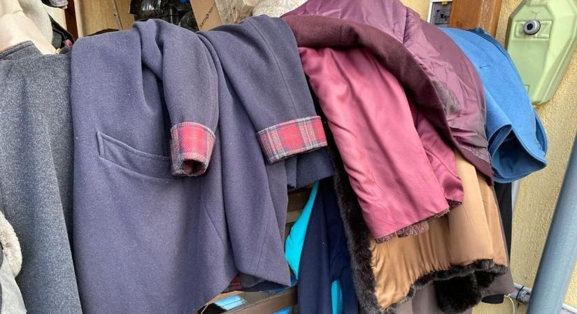 Angyalszárnyakon érkezik a kívül-belül átölelő meleg, a Bakonyban ezt praktikusan megoldják