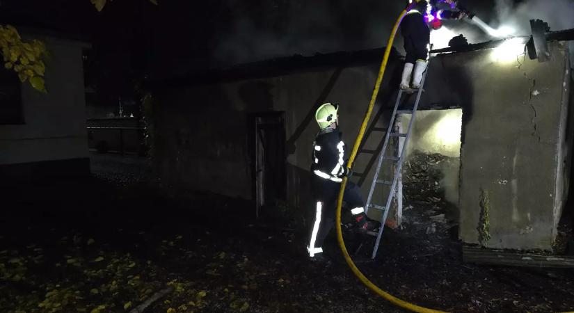 Nagyszőlősön eloltották a járási kórház raktárában keletkezett tüzet