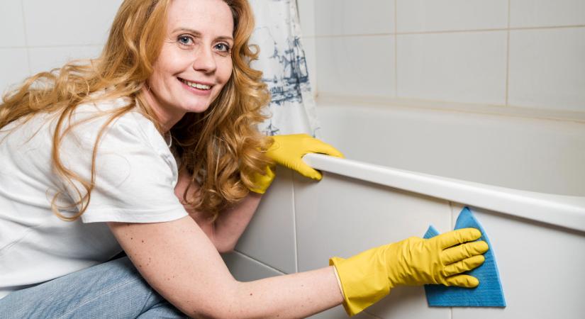 Így takarítsa a fürdőkádat, hogy ne érje kellemetlen meglepetés