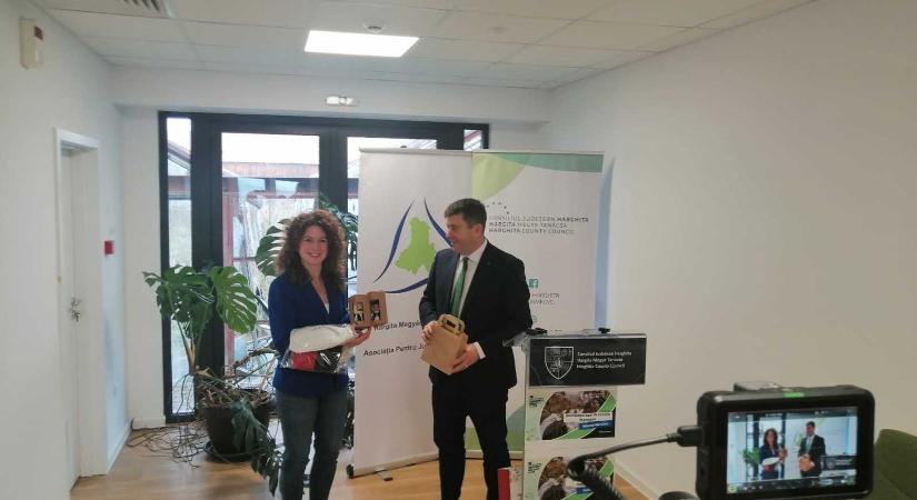 Tüttő Kata, a Régiók Európai Bizottságának elnöke a térségi kihívásokról tájékozódott Csíkszeredában