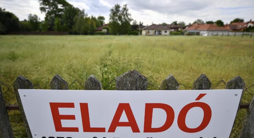 Mészárosék bankja bezsákolta az Otthon Centrumot is
