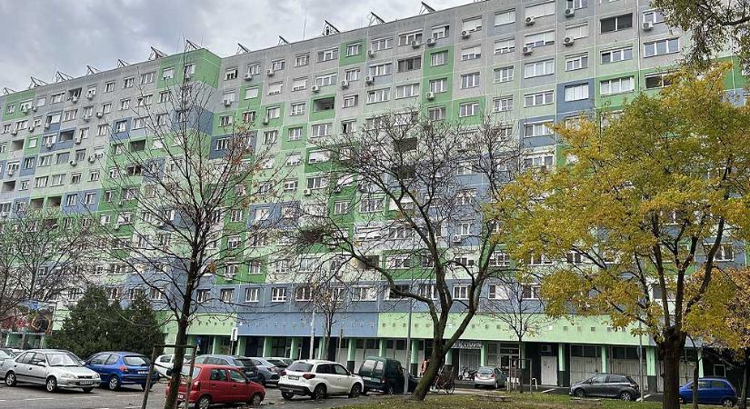 “Fenntarthatatlan helyzet” – ugyanannyiba kerülnek a panelek, mint az újépítésű lakások – árcsökkenés jöhet Budapesten