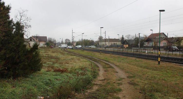 Elütött egy kerékpárost Debrecenben, majd elhajtott