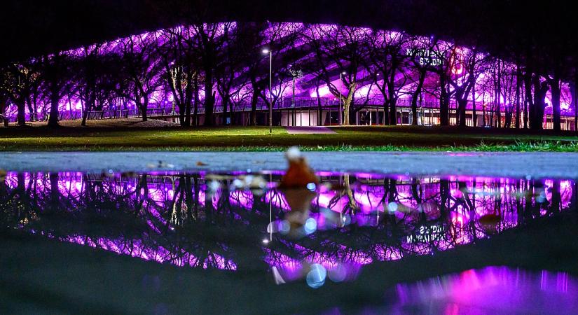 Idén is lilába borult Debrecen a koraszülöttek világnapján – fotókkal