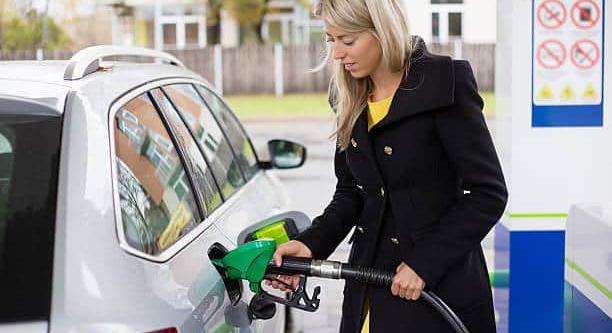 Pillanatokkal ezelőtt közölték, mennyibe kerül a benzin és a gázolaj szerdától