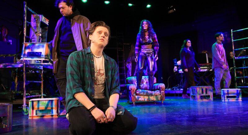 Első születésnapját ünnepli a RENT, a rohanó élet musicalje