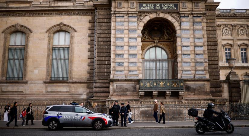 Ismét nagy a baj a Louvre-ban