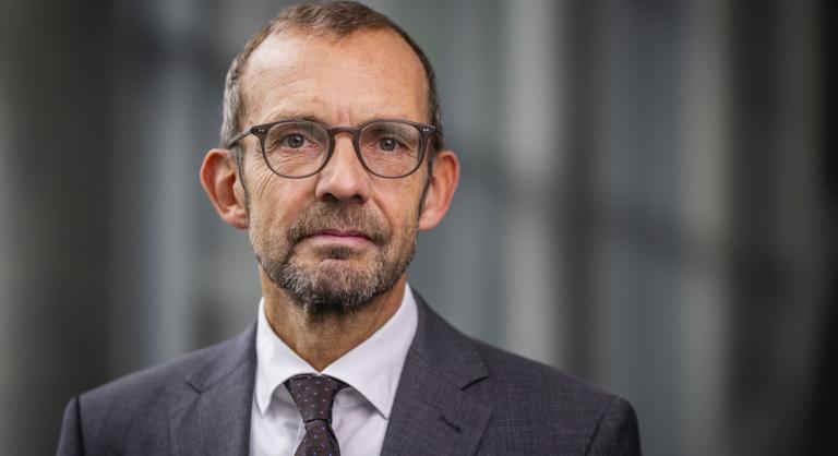 Orbán Viktort kritizálta, de elismerte a német védelmi biztos: Oroszország nem jelent veszélyt a NATO-ra