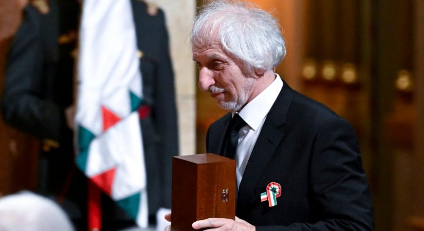 Homokból születő világok – Cakó Ferenc jubilál