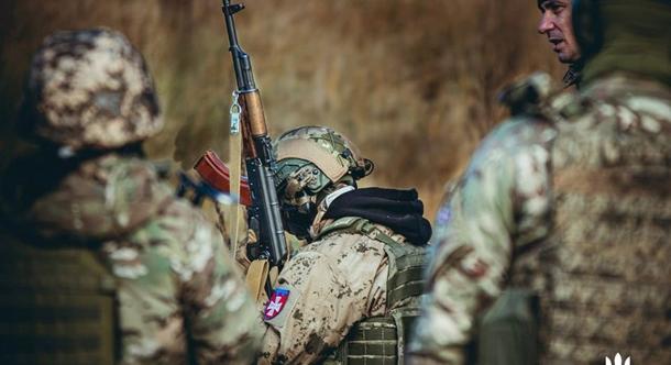 A külföldi katonák szélesebb körű lehetőségeket kapnak az ukrán fegyveres erőknél