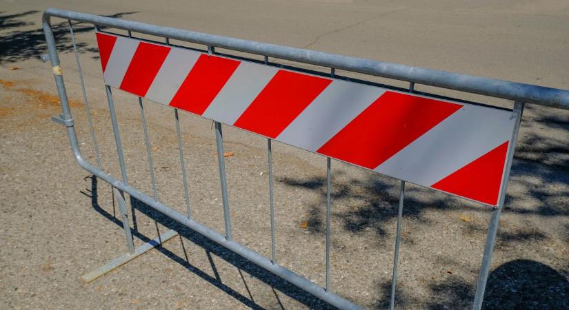 Iskolai rendezvény miatt lezárják Kecskemét egyik forgalmas utcáját