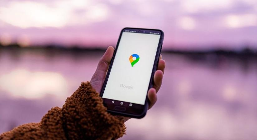 Itt a Google új csodafegyvere: ezentúl tényleg beszélget velünk a Térkép!