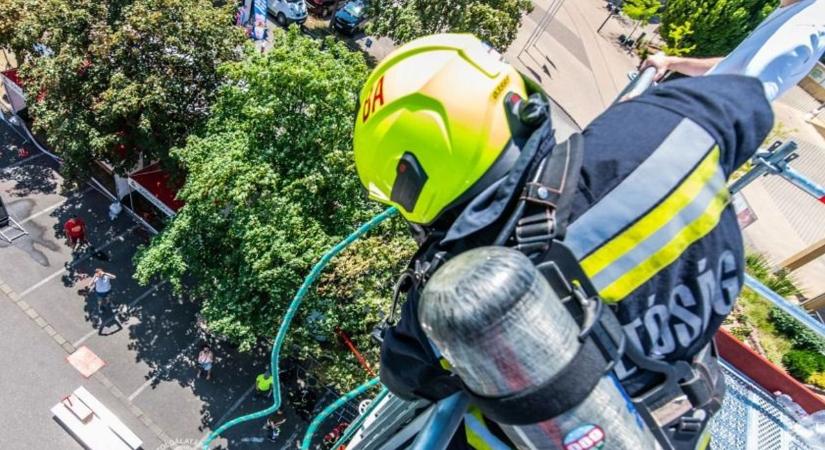 Micsoda elismerés: díjaztak több baranyai tűzoltót!