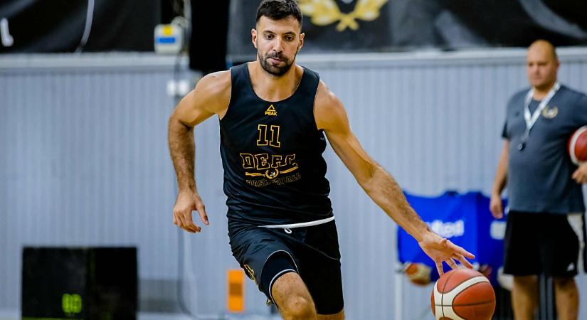 A címvédőt fogadják a forduló rangadóján a debreceni kosarasok – videóval