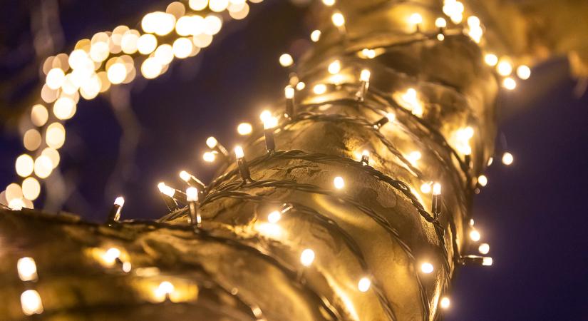 Gyárvárosi advent fényei – élő kalendárium az ablakban