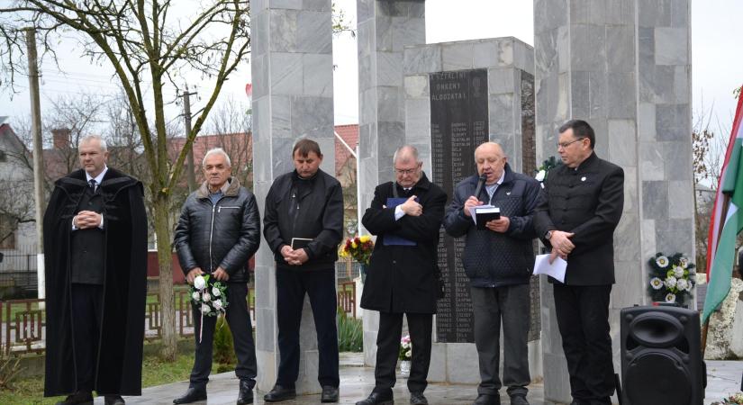 Mártírok útján: Badaló méltósággal emlékezett az 1944-es áldozatokra