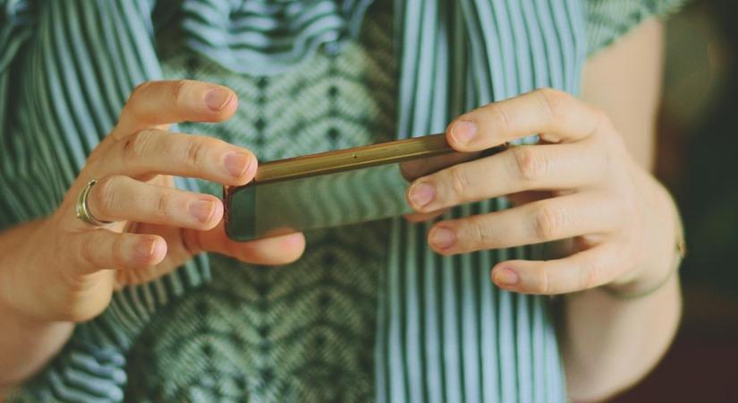 Óvatosan a „Magyar Postás” SMS-ekkel – így ismered fel az adathalász üzeneteket