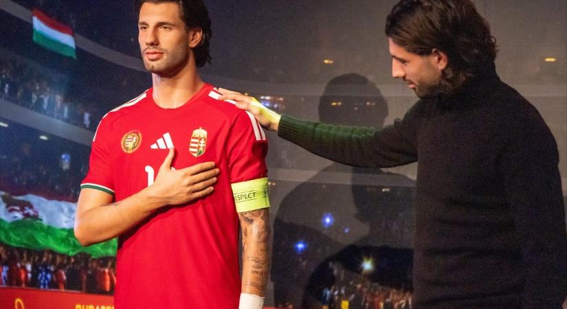 Szoboszlai Dominik felavatta a saját viaszfiguráját