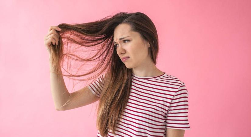 Zsíros tincsek, nem sokkal hajmosás után: 5 tipp, amivel véget vethetsz az ördögi körnek