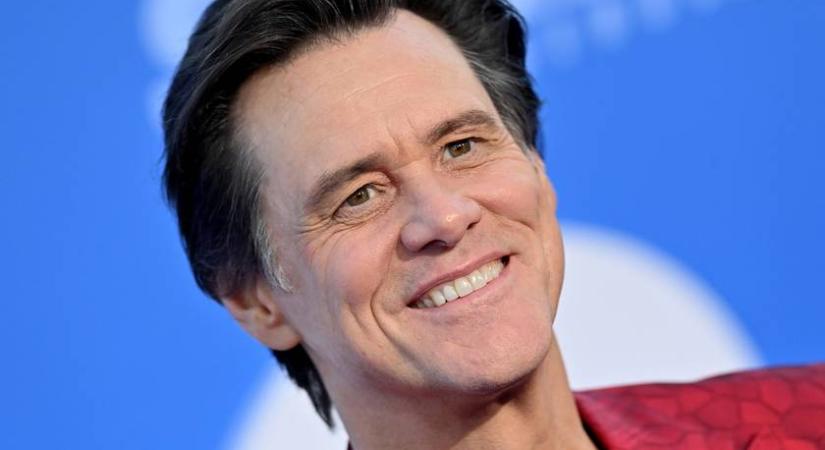 Jim Carrey-t nem ismerik fel a rajongók friss fotóin: plasztikával vádolják a színészt