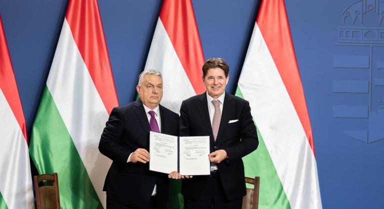 Kivételes eljárásban, óriási többséggel fogadta el a parlament az Orbán-csomagot