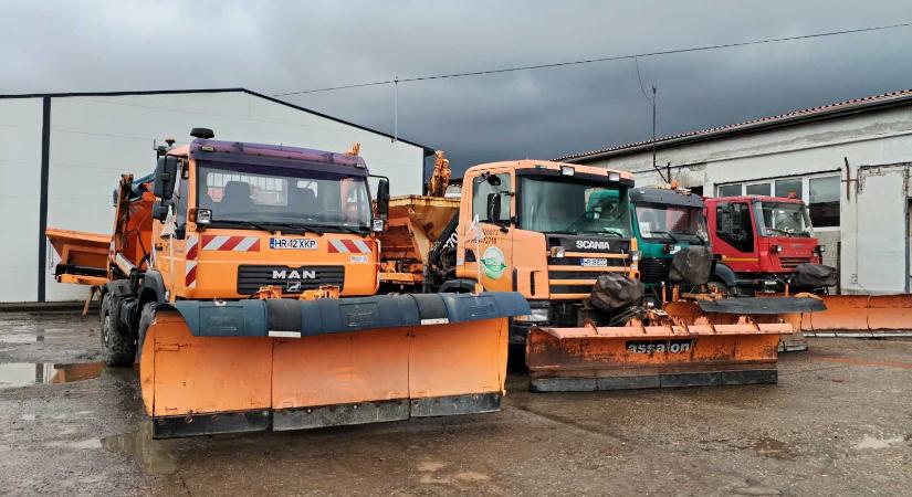 Jöhet hó, jöhet jég – Csíkszeredában felkészültek az utak téli karbantartására