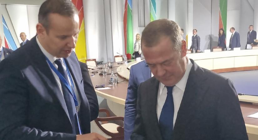Dmitrij Medvegyev volt orosz elnökkel találkozott Toroczkai László