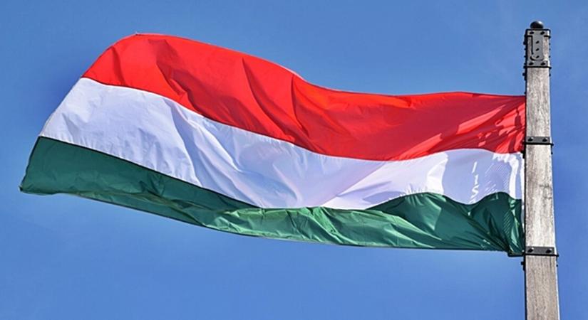 Sorozatban negyedszer Európa legjobbja a magyar junior triatlon-csapat