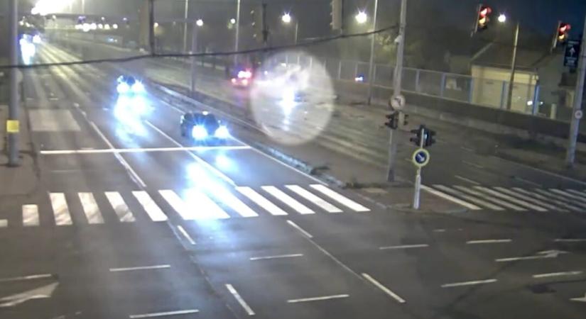Rendőrség: A sofőr felelőtlen döntései okozták a halálos balesetet az M3-as bevezető szakaszán