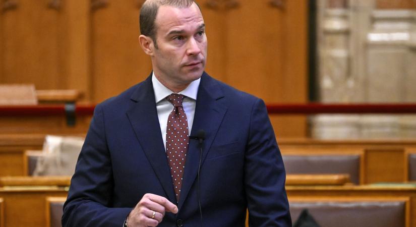 Hollik István: A KDNP támogatja az együttműködésen, adócsökkentésen, bürokráciacsökkentésen alapuló gazdaságpolitikát