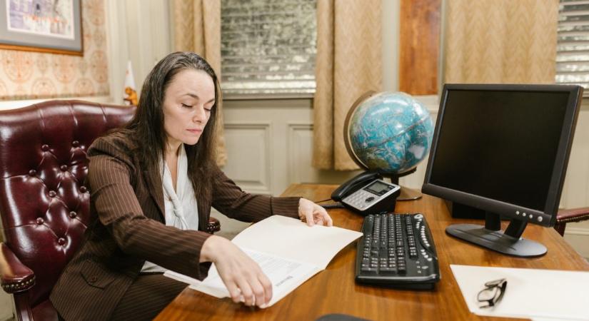 A belügyminisztérium változtatásokat tervez az anyakönyvi hivatalokban. Csökkenteni akarja a bürokrácia mértékét