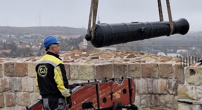 Új életre kelnek az Egri vár ágyúi - megújul a Zárkándy-bástya