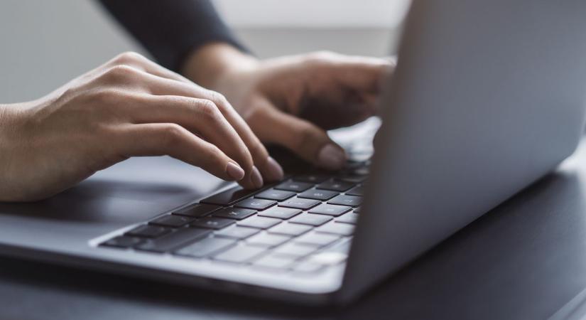 Leállt a fél internet, kiderült, mi okozta a világszintű fennakadást