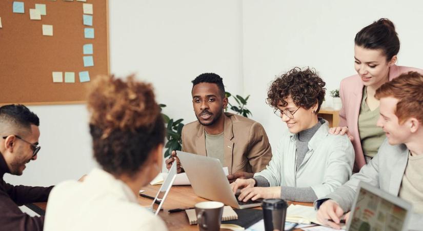 Öt kihagyhatatlan csapatépítő program Budapesten – ahol garantált az élmény és az összhang