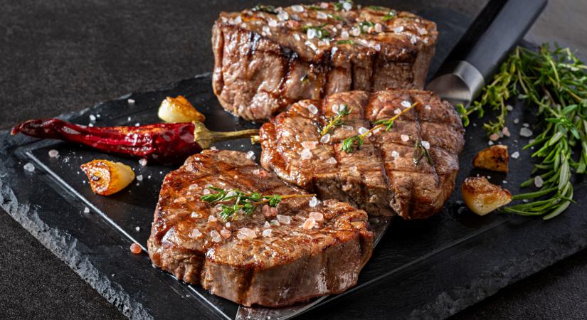 Megtiltotta a műhús készítését az országgyűlés