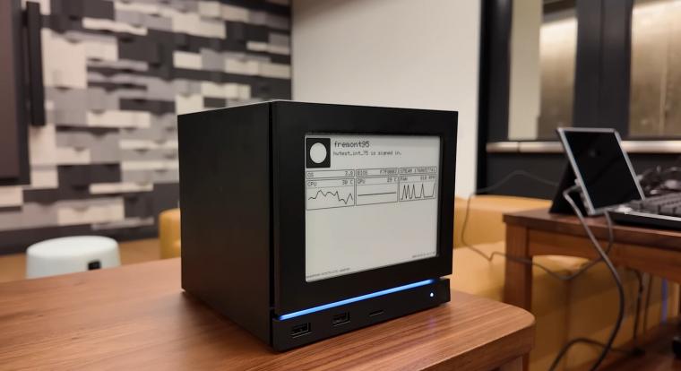 Cserélhető előlapokkal érkezik a Steam Machine