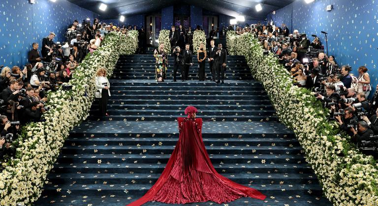 Lehullt a lepel a Met-gála jövő évi témájáról