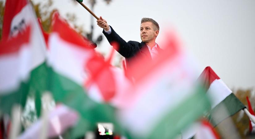 A tiszás jelöltekre csak azért van szükség, hogy biodíszletek legyenek – és megalázottan kövessék Magyar Péter utasításait