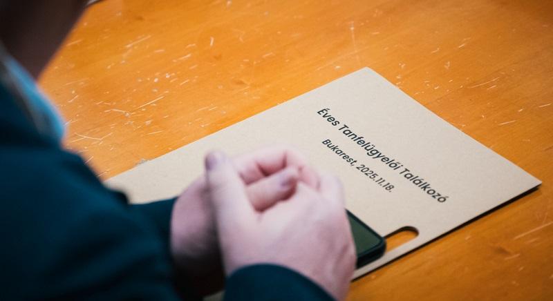 Magyar diákoknak magyarul írt tankönyv – Új tankönyvírási programot indít az RMDSZ (VIDEÓ)