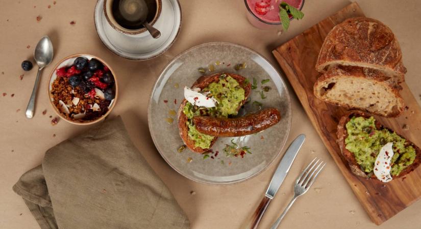 Eldőlt: nem kerülhet már sejttenyésztett hús a hazai boltok polcára